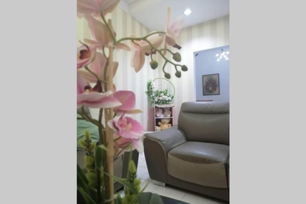 Orked Aeridina Homestay Puchong Exterior photo